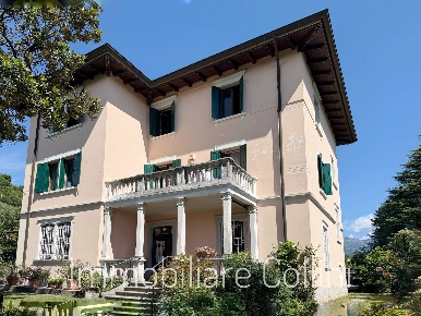 Foto Villa singola in via del castello, Tarcento Centro di 300 m²