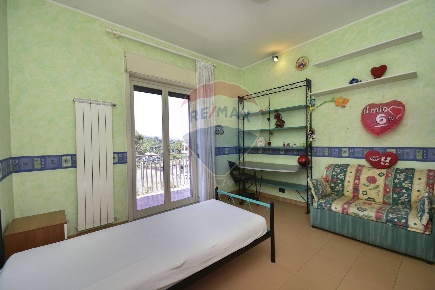 Foto Appartamento in Via Pietro Mascagni, Giarre Centro di 140 m²
