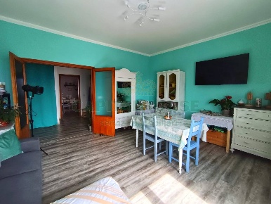 Foto Appartamento a Gambassi Terme Centro di 120 m² con 4 locali in vendita