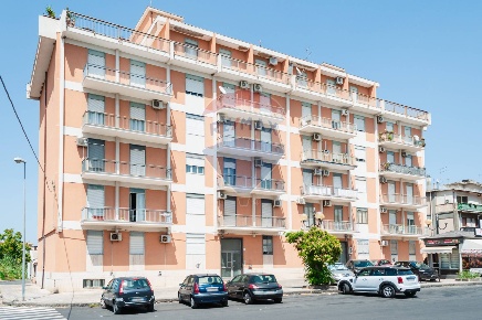 Foto Appartamento in Largo Monreale (ex Via Casmene), Lentini di 122 m²
