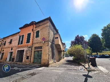 Foto Case semi ndipendenti in Via al Piemonte, Albenga Centro di 95 m²