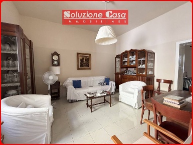 Foto Casa indipendente in Via BARI, Canosa di Puglia Centro di 80 m²
