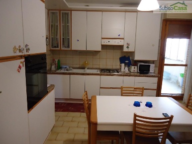 Foto Appartamento in Via Colle Del'ara, Chieti Chieti Scalo di 100 m²