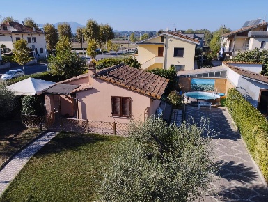 Foto Case indipendenti in Via Tosco Romagnola ovest, Castel Del Bosco
