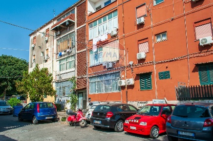 Foto Appartamento in Via Lazio, Catania Rapisardi di 101 m² con 4 locali