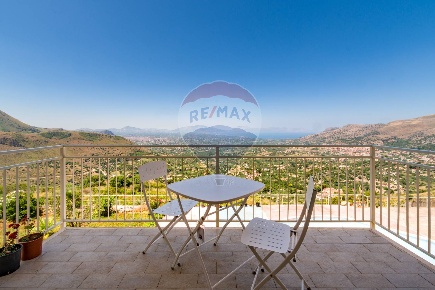 Foto Hotel in contrada Calcerame via della Valle, Montelepre di 420 m²