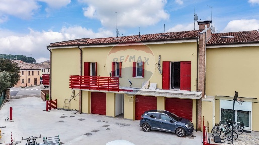 Foto Duplex in Via Fiorini, Copparo Centro di 125 m² con 4 locali