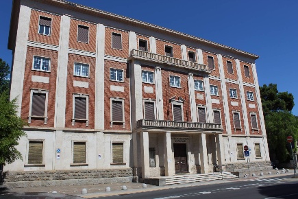 Foto Attività commerciale in viale matteotti, Imperia Porto Maurizio