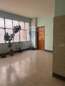 Foto Appartamento in Viale della Regione, Caltanissetta Centro di 143 m²