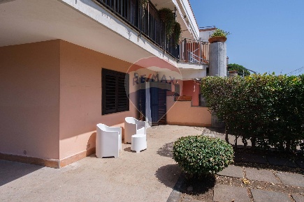 Foto Case semi ndipendenti in Via VII Traversa, Mascali Centro di 45 m²