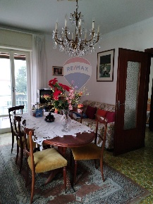 Foto Appartamento in via pietro agosti, Sanremo Borgo di 80 m² con 4 locali
