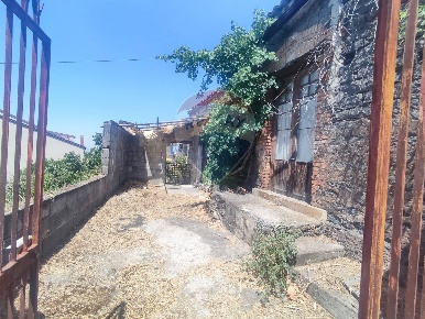 Foto Casa indipendente in via XIV TRAVERSA, Belpasso Centro di 84 m²