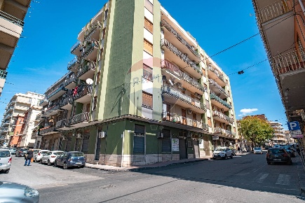 Foto Appartamento in Via Catania, Adrano di 96 m² con 3 locali in vendita