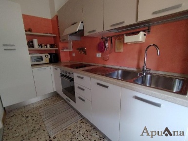 Foto Appartamento a Massa Centro di 120 m² con 4 locali in vendita