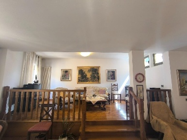 Foto Appartamento a Pisa Sant'Antonio di 140 m² con 5 locali in vendita