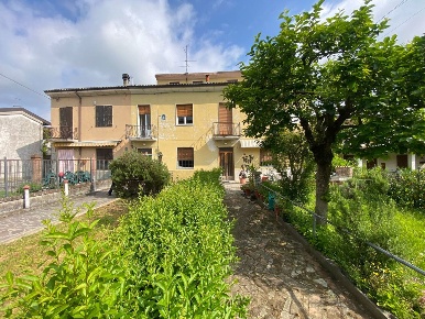 Foto Appartamento a Castel San Giovanni Creta Bruciate di 208 m² in vendita