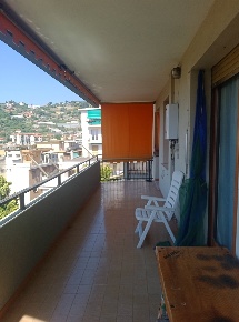 Foto Appartamento in Via Galilei  351, Sanremo Borgo di 85 m² con 3 locali