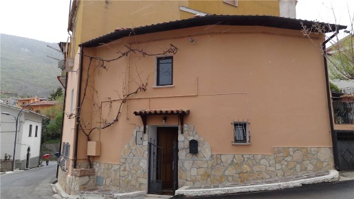 Foto Casa indipendente in -, Prezza Centro di 106 m² con 6 locali