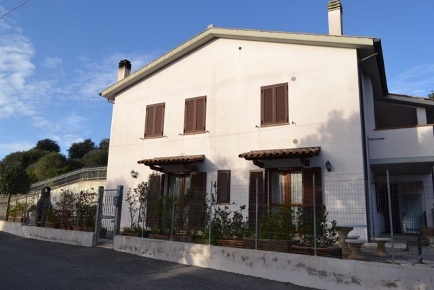 Foto Appartamento a Orbetello di 137 m² con 6 locali in vendita