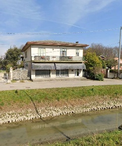 Foto Appartamento in via cornio 33, Camponogara Cornio di 130 m² all'asta