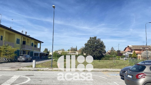 Foto Terreno edificabile a Ravenna di 450 m² in vendita