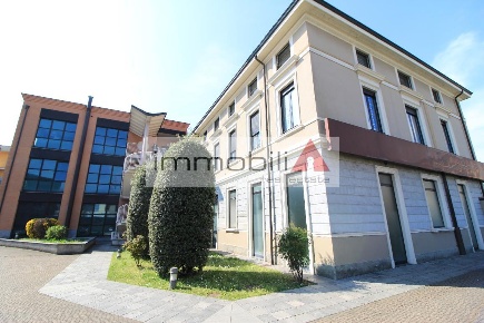 Foto Ufficio a Brugherio di 71 m² con 2 locali in vendita