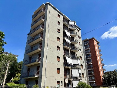 Foto Appartamento in VIA NINO BIXIO, Carate Brianza Centro di 80 m²