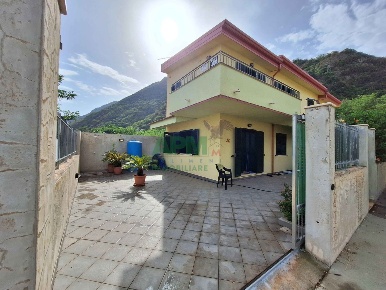 Foto Villa a schiera in CONTRADA CHIUSA FAVAZZINA, Scilla Favazzina