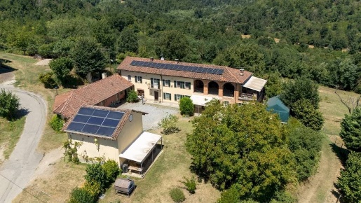 Foto Rustico in strada del Bricco Cisero, Cortandone di 450 m² in vendita