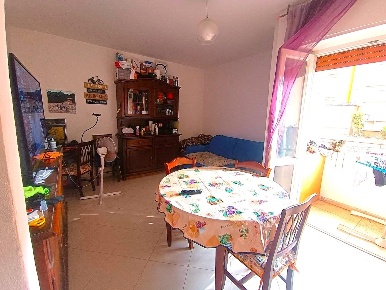 Foto Appartamento a Massa Centro di 70 m² con 5 locali in vendita