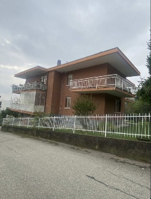 Foto Appartamento a Pavarolo di 100 m² con 4 locali in vendita