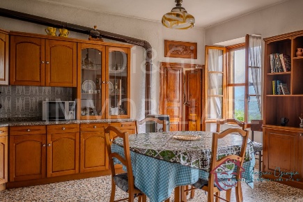 Foto Appartamento in FRAZIONE DEGNA, Casanova Lerrone di 158 m² in vendita