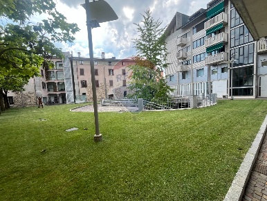 Foto Appartamento in Via San Lazzaro, Bergamo Centro di 124 m² con 3 locali