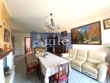 Foto Appartamento in VIA SANT'ANTONIO, Grottammare Centro di 190 m²