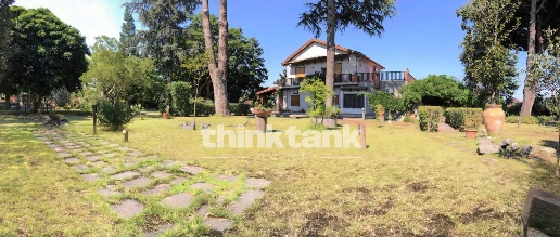 Foto Villa singola in Strada Provinciale, Riposto Centro di 310 m²