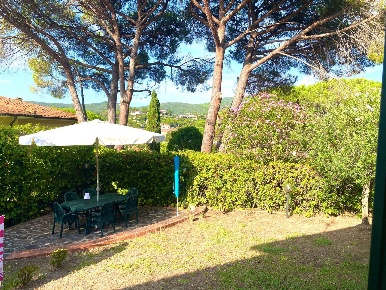 Foto Case semi ndipendenti a Marciana di 96 m² con 6 locali in vendita