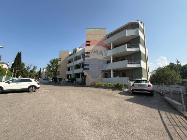 Foto Appartamento a Matera Centro di 220 m² con 6 locali in vendita