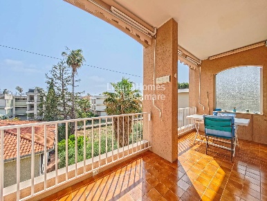 Foto Appartamento in Via Falcone Borsellino, Bordighera Centro di 71 m²