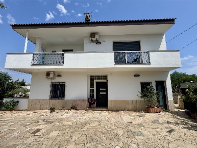 Foto Villa unifamiliare a Castellana Grotte Alcanterini di 210 m²