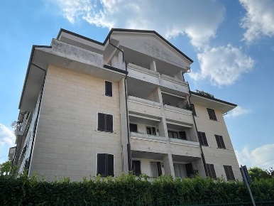 Foto Appartamento a Bovisio-Masciago di 313 m² con 5 locali in vendita