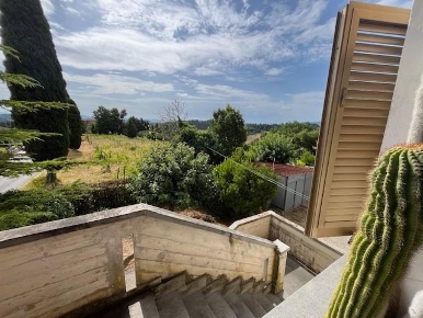 Foto Appartamento a Terricciola Centro di 120 m² con 5 locali in vendita