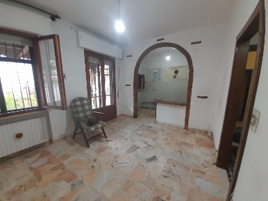 Foto Appartamento a Vicopisano Uliveto Terme di 95 m² con 4 locali
