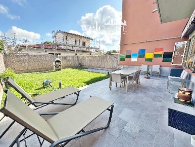 Foto Appartamento a Campi Bisenzio San Giusto, San Cresci di 68 m²