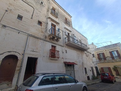 Foto Casa indipendente a Grottaglie di 108 m² con 5 locali in vendita