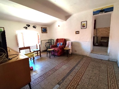 Foto Appartamento a Massa Centro di 80 m² con 4 locali in vendita