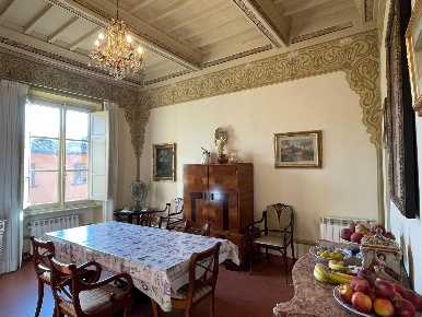 Foto Appartamento a San Miniato Centro Storico di 175 m² con 4 locali