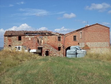 Foto Rustico a Asciano di 700 m² con 10 locali in vendita