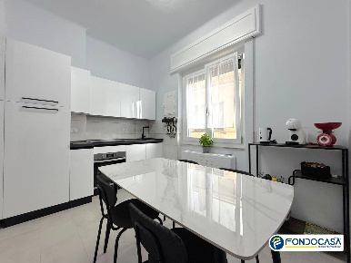 Foto Appartamento in Via Aurelia, Loano Centro di 60 m² con 3 locali