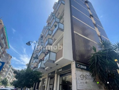 Foto Appartamento a Pescara Via Venezia - Lungofiume Paolucci di 97 m²