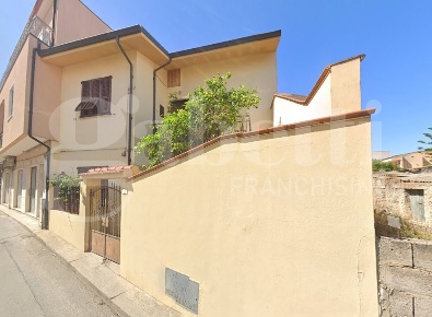 Foto Appartamento in Via GRAMSCI 3, Terralba Centro di 95 m² con 3 locali